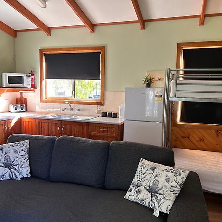 Millicent Lakeside Caravan Park Hotel Buitenkant foto