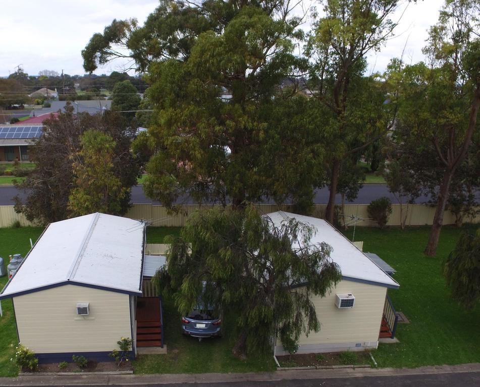 Millicent Lakeside Caravan Park Hotel Buitenkant foto