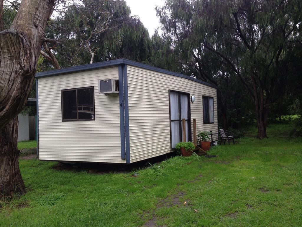 Millicent Lakeside Caravan Park Hotel Buitenkant foto