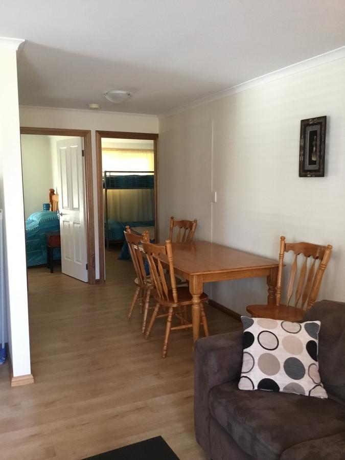 Millicent Lakeside Caravan Park Hotel Buitenkant foto